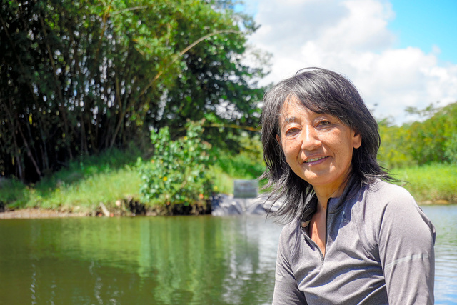 ロコワカ池で水鳥を守る活動を続けている長谷川久美子さん=8月、ハワイ島ヒロ、東山正宜撮影