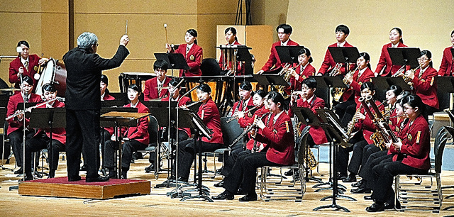 昨年の全日本吹奏楽コンクールで金賞となった東海大高輪台（東京）の演奏＝２０２２年１０月、名古屋国際会議場