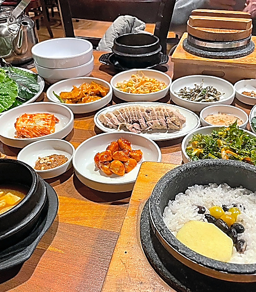 韓国で頂いた美味しいお料理です