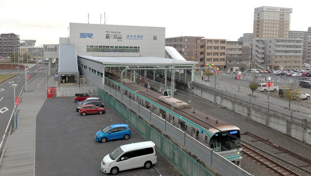埼玉高速鉄道の浦和美園駅=2022年3月、さいたま市緑区