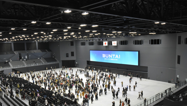 4月1日に開館する「横浜BUNTAI」のアリーナ=2024年3月23日、横浜市中区、小林直子撮影