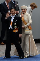 オランダ国王の即位式にのぞむ皇太子ご夫妻。雅子さま、１１年ぶりの海外公務＝１３年４月３０日、アムステルダムで