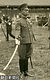 １９３６年１０月、習志野騎兵第１５連隊第４中隊の見習士官だった三笠宮さまは１０月１日、騎兵少尉に任官された。前年１２月に成年され、三笠宮家を創立されていた