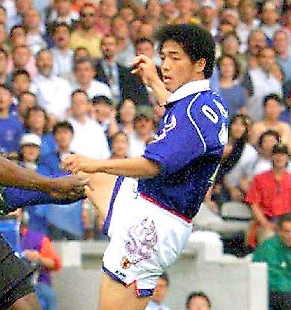 １９９８年Ｗ杯フランス大会のピッチに立つ小野伸二